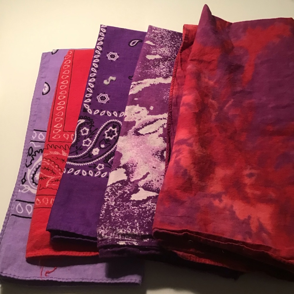 5 bandanas
